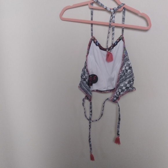 No Boundaries Black and White Embroidered Boho Tankini Top Size 1X - Picture 6 of 12